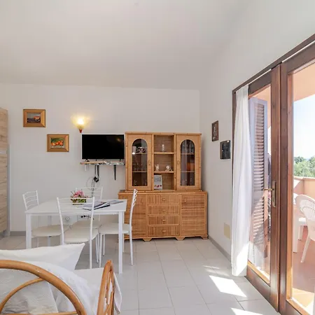 Trilocale Iris 300 Mt Appartement *