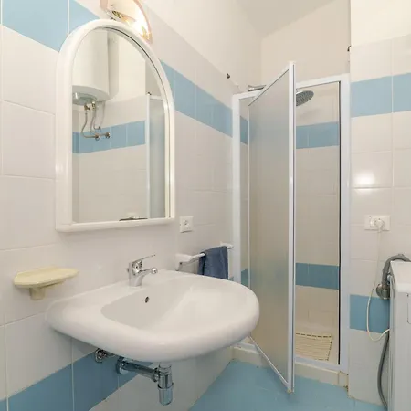 Apartman Trilocale Iris 300 Mt